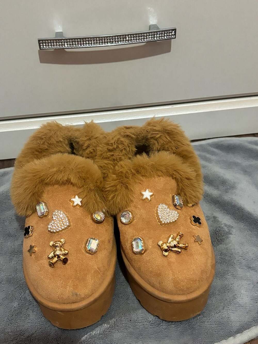 Rouge Helium Tan Faux Fur Charmed Platform Slip On Booties Size 7